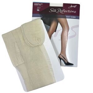 Hanes Silk Reflections Silky Sheer Pearl vintage plus nylons stockings pantyhose